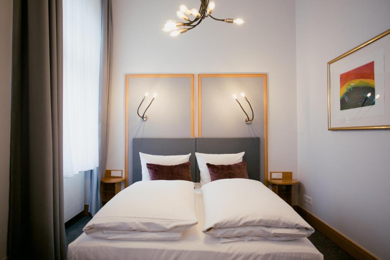 Dom Hotel Limburg Лимбург-на-Лане Екстериор снимка