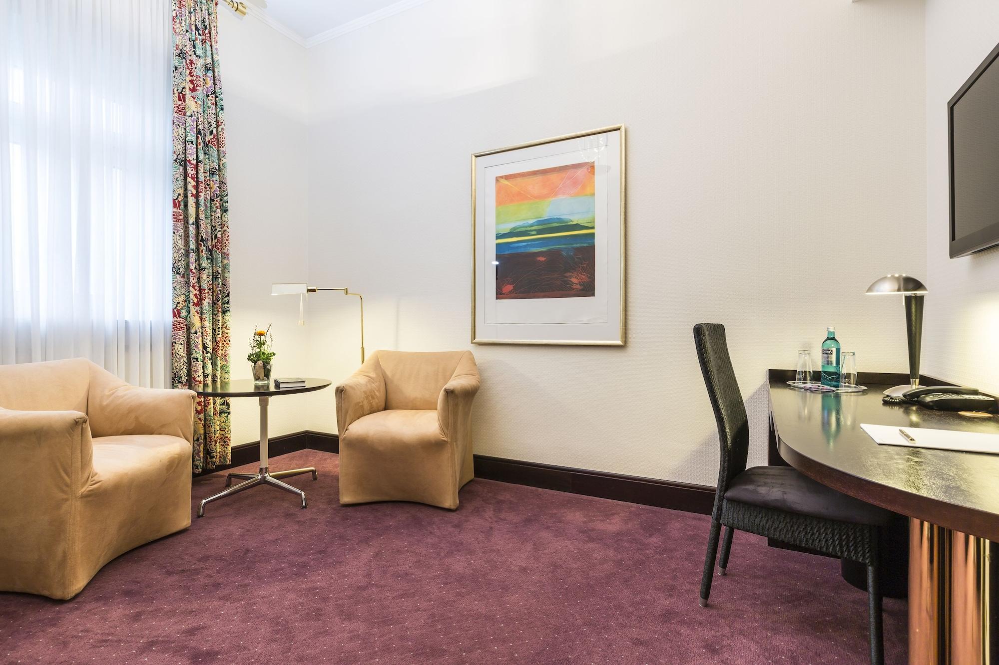Dom Hotel Limburg Лимбург-на-Лане Екстериор снимка