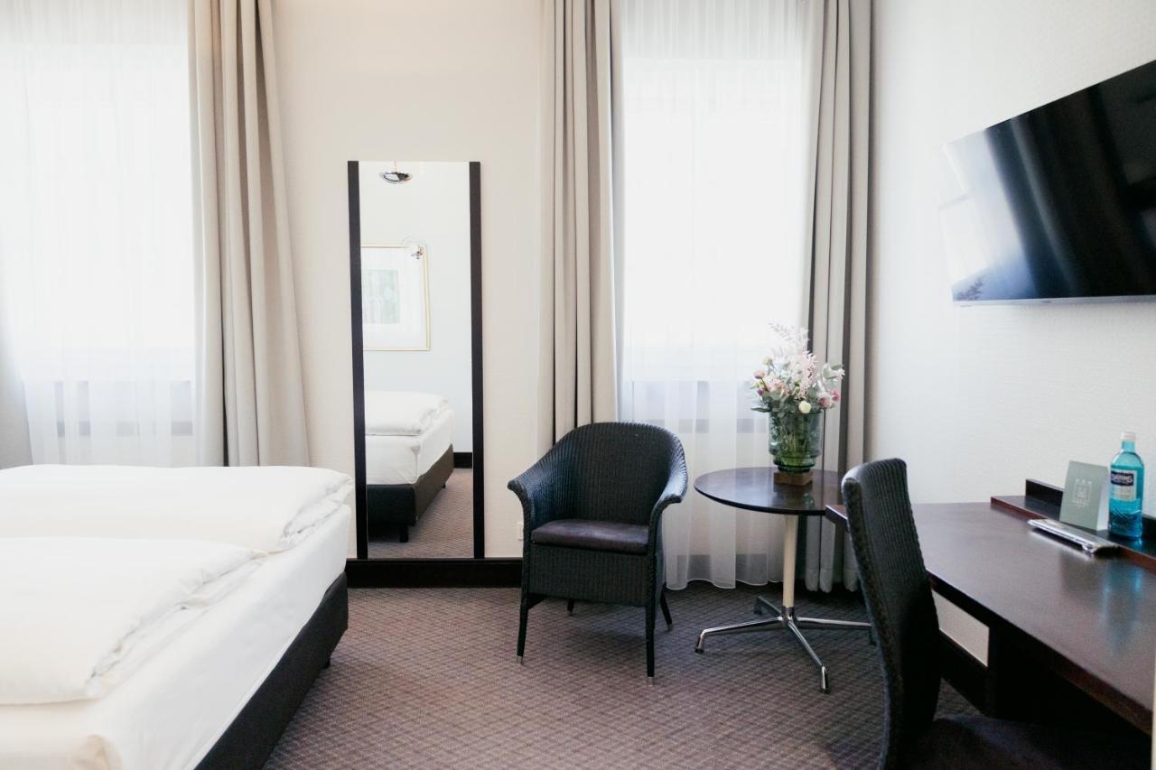Dom Hotel Limburg Лимбург-на-Лане Екстериор снимка