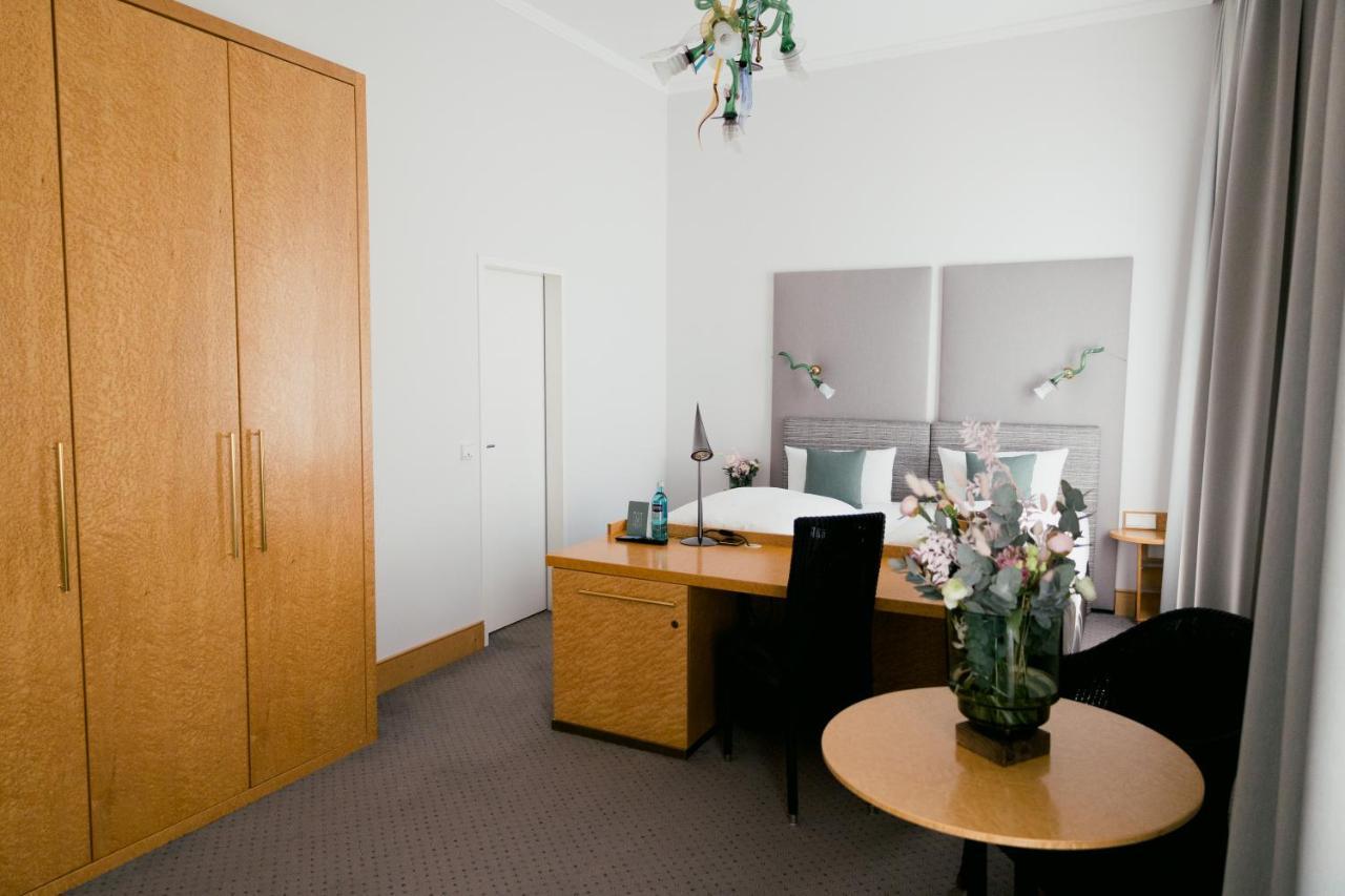 Dom Hotel Limburg Лимбург-на-Лане Екстериор снимка